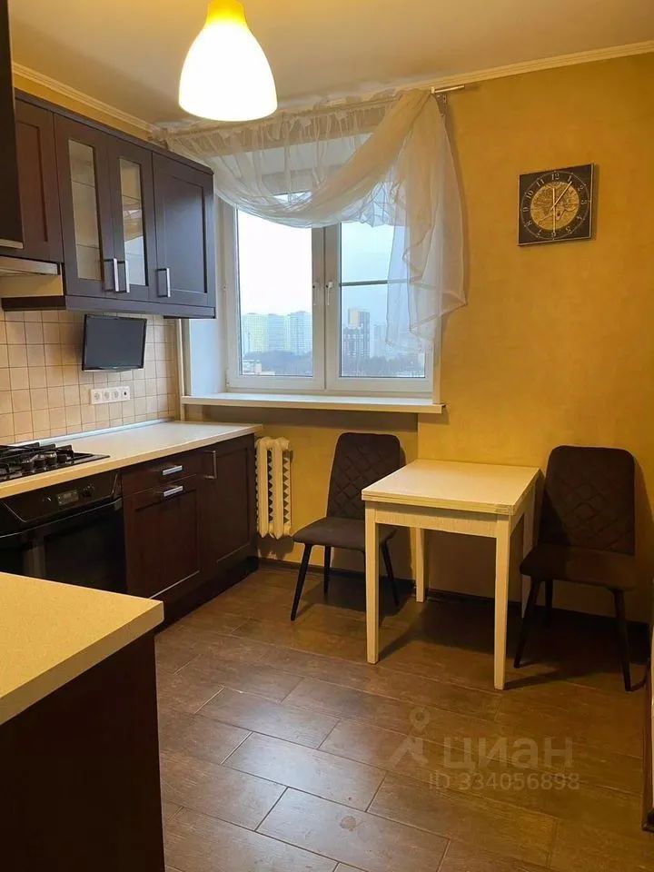 m. Levoberezhnaya: Apartment, 2-rooms