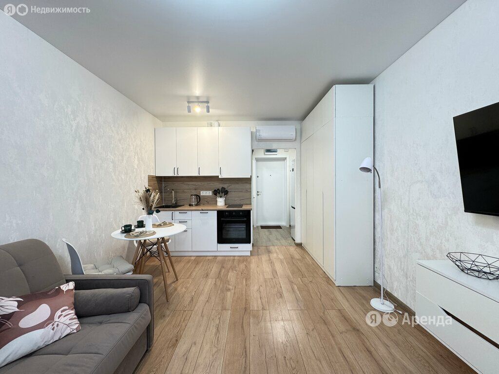 m. Vnukovo: Apartment, studio