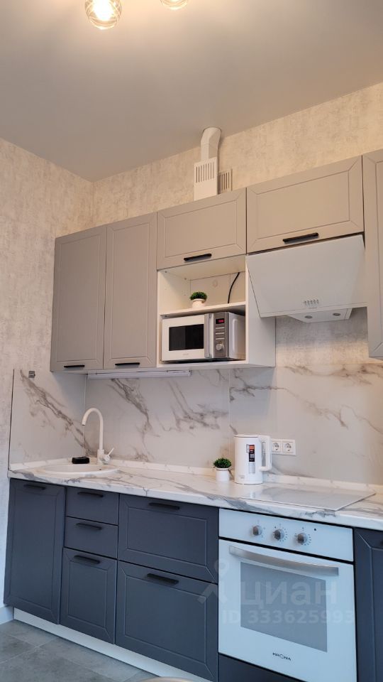 m. ZIL: Apartment, 1-rooms