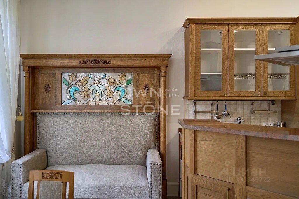 m. Kropotkinskaya: Apartment, 4-rooms