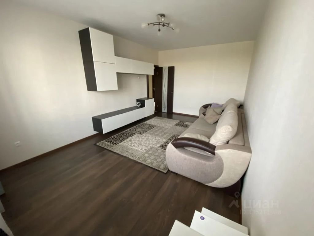 m. Kuchino: Apartment, 2-rooms