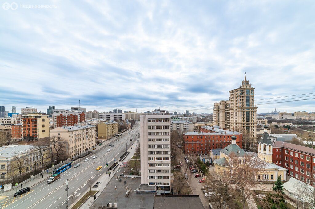 m. Polyanka: Apartment, 2-rooms