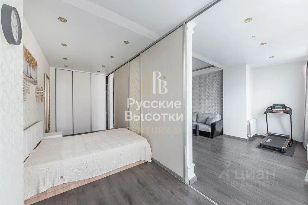 m. Lomonosovsky prospekt: Apartment, 2-rooms