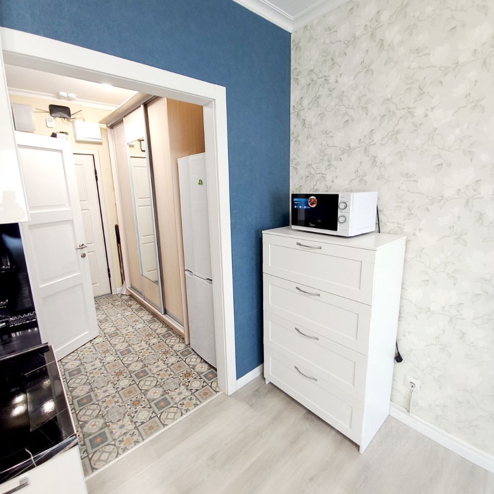 m. Strogino: Apartment, studio