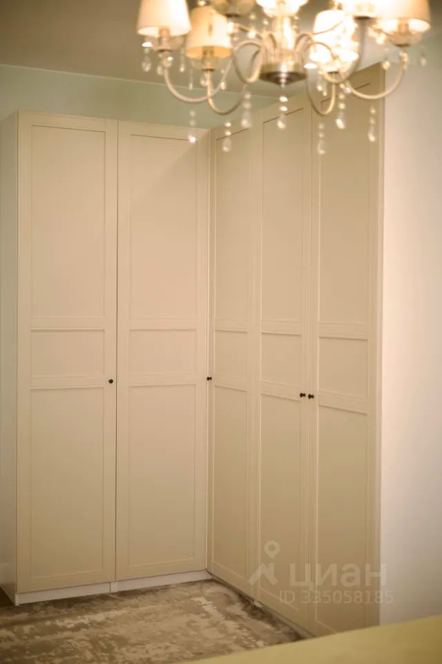 m. Lukhmanovskaya: Apartment, 2-rooms