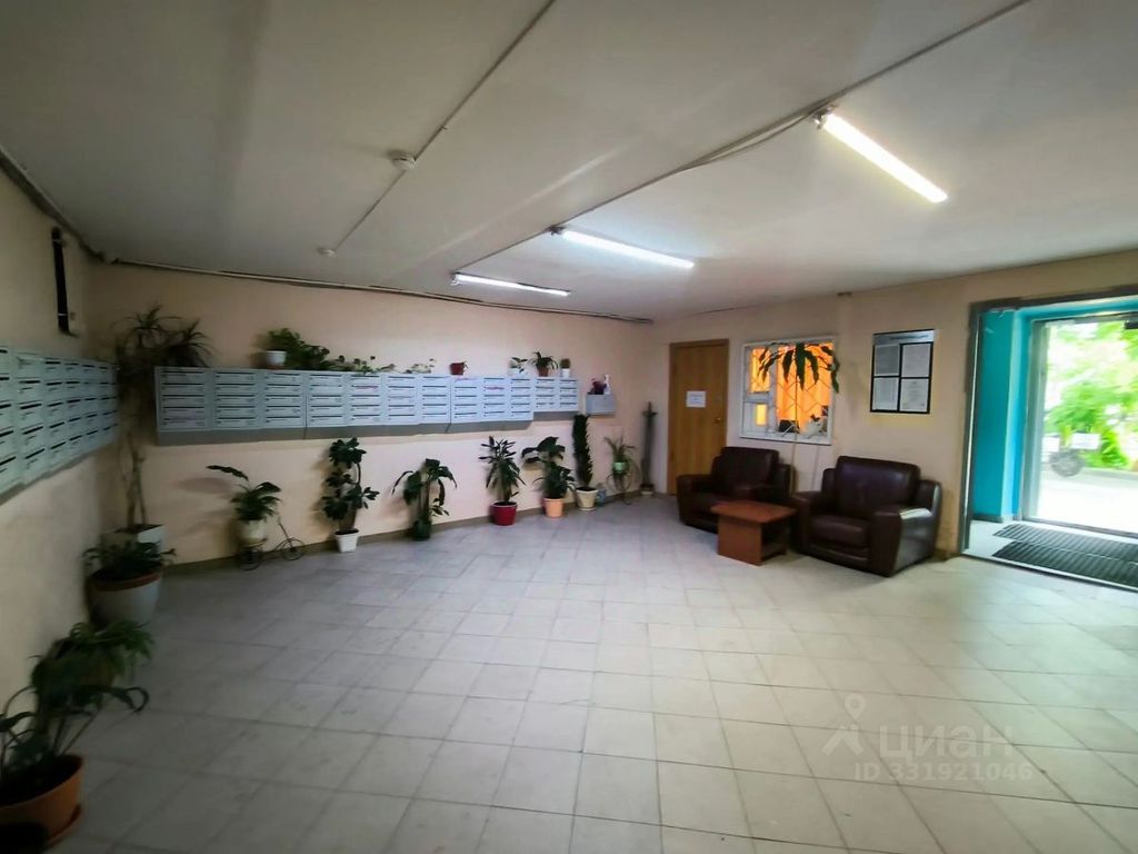 m. Polyanka: Apartment, 2-rooms