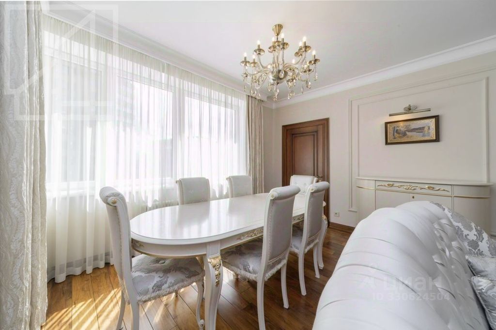 m. Smolenskaya: Apartment, 4-rooms