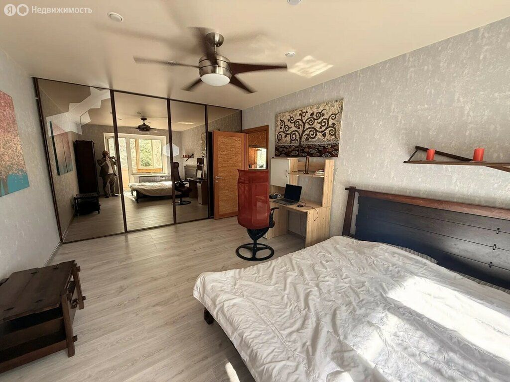 m. Barrikadnaya: Apartment, 2-rooms
