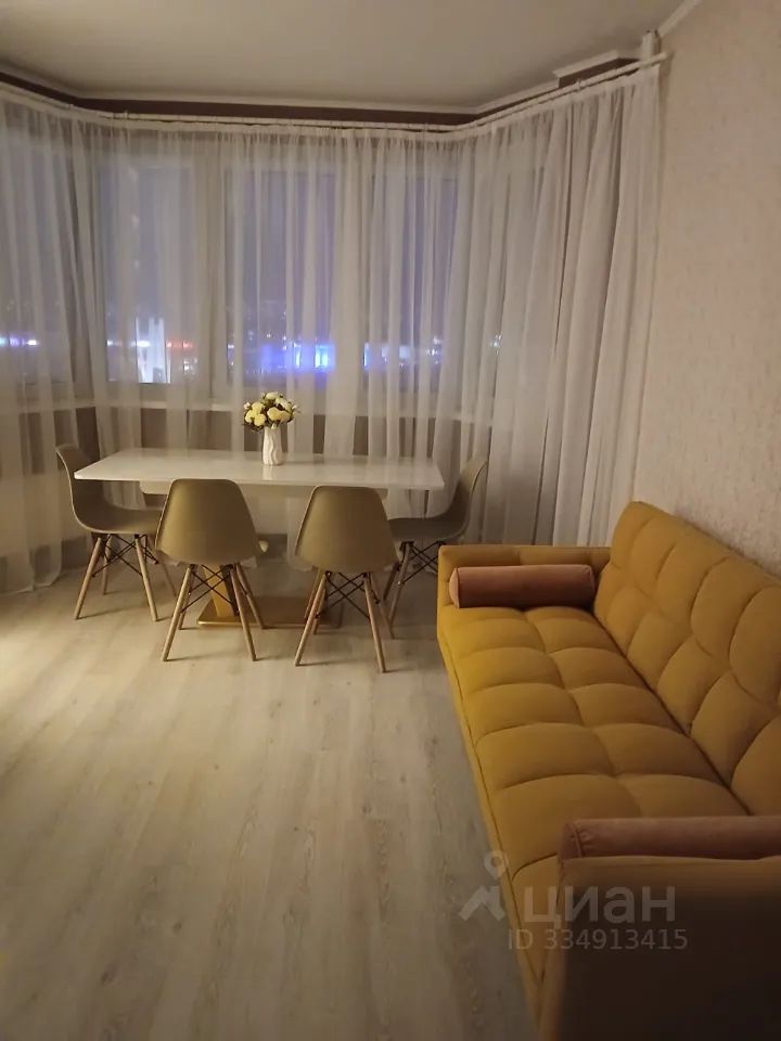 m. Myakinino: Apartment, 2-rooms