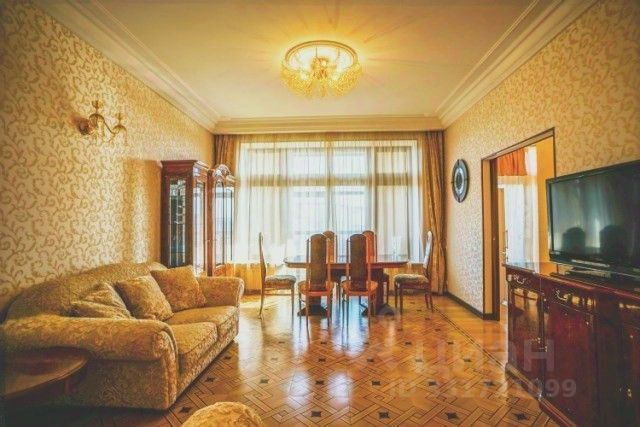 m. Studencheskaya: Apartment, 3-rooms