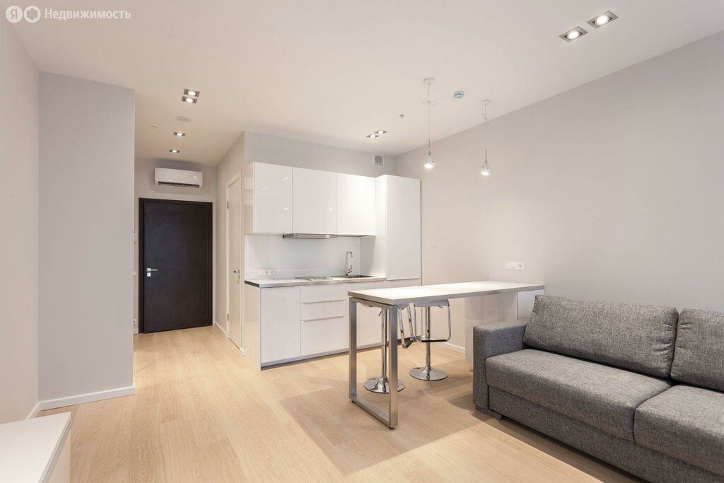 m. TsSKA: Apartment, studio