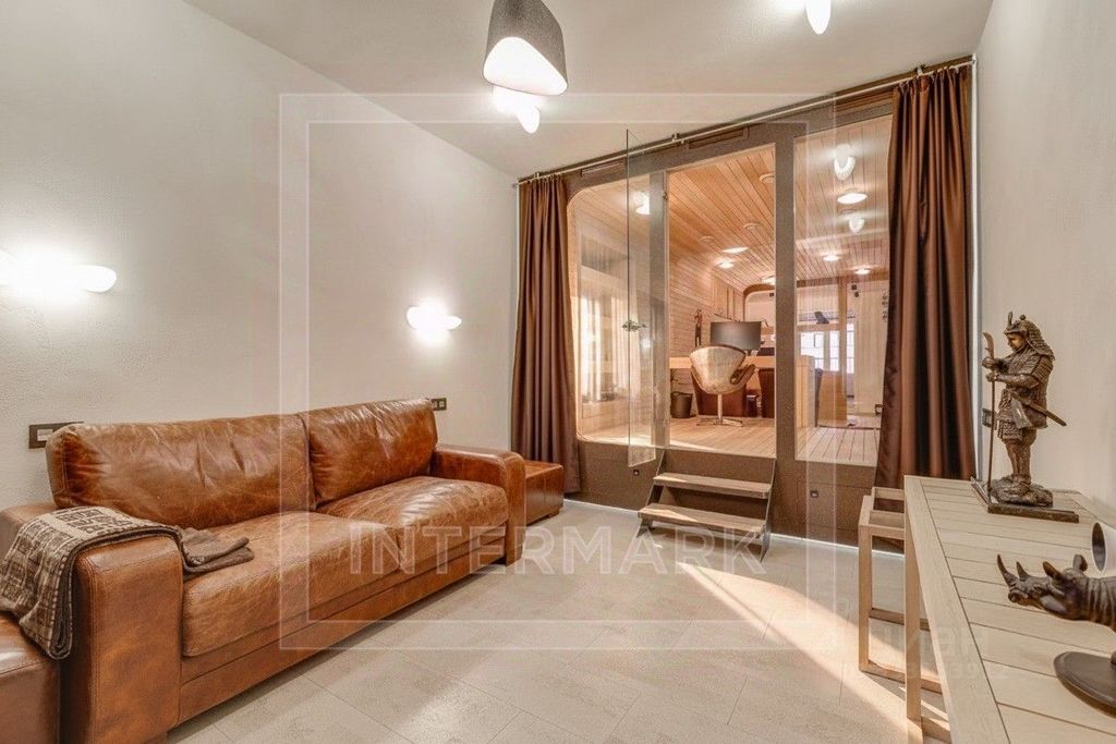 m. Smolenskaya: Apartment, 3-rooms