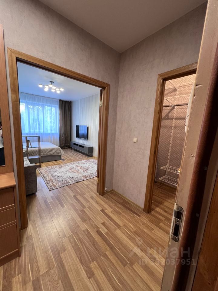 m. Slavyansky bulvar: Apartment, 1-rooms