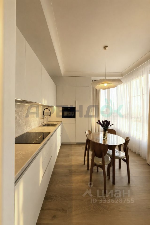 m. Aminyevskaya: Apartment, 3-rooms