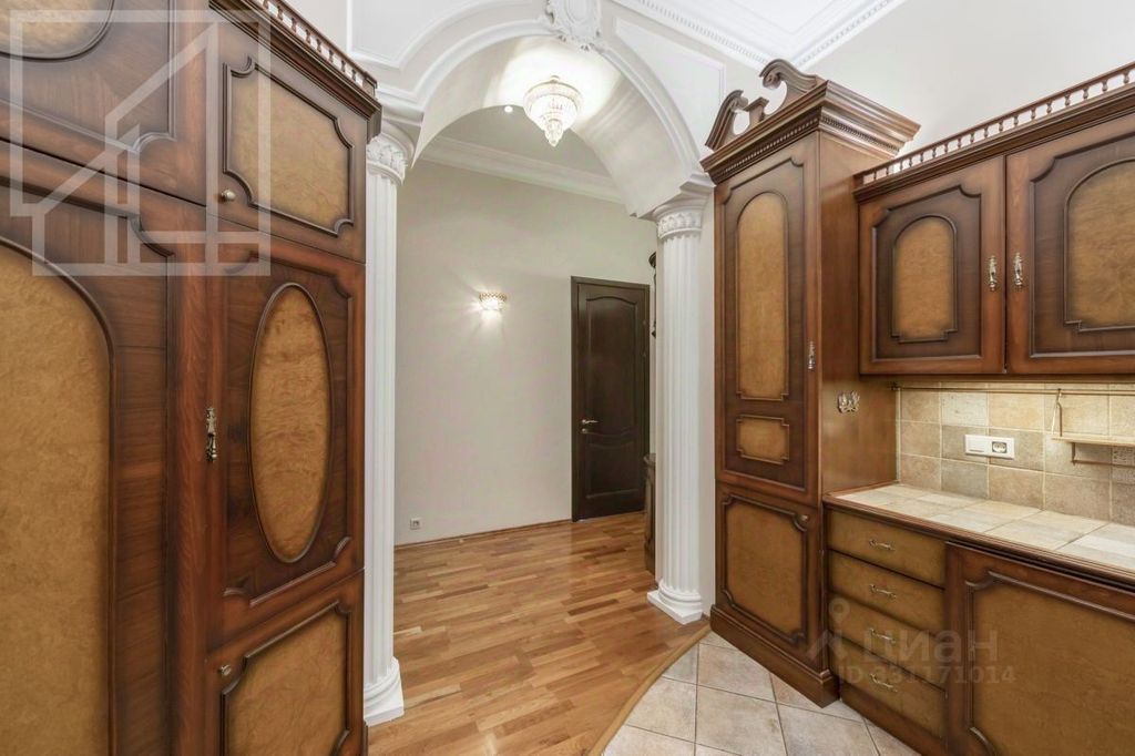 m. Mayakovskaya: Apartment, 3-rooms