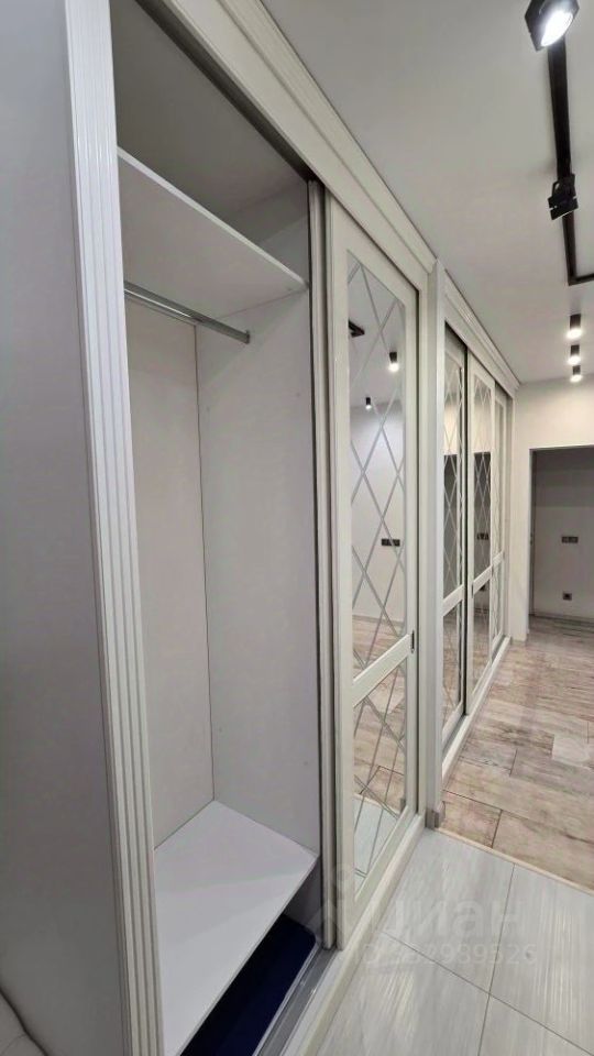 m. Pyatnitskoe shosse: Apartment, 3-rooms