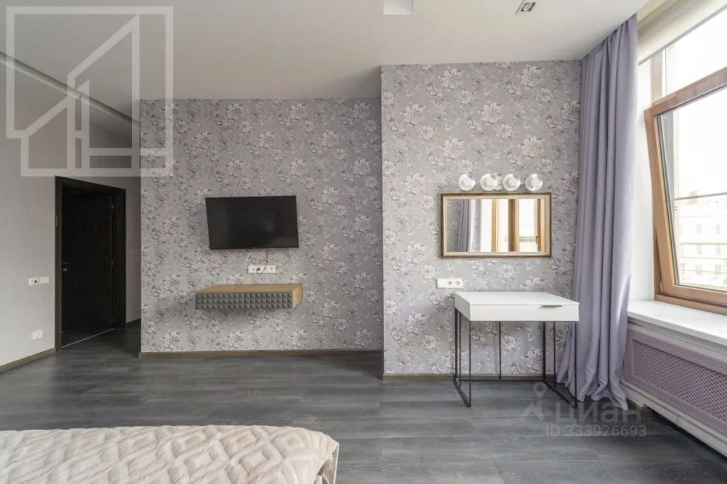 m. Smolenskaya: Apartment, 4-rooms
