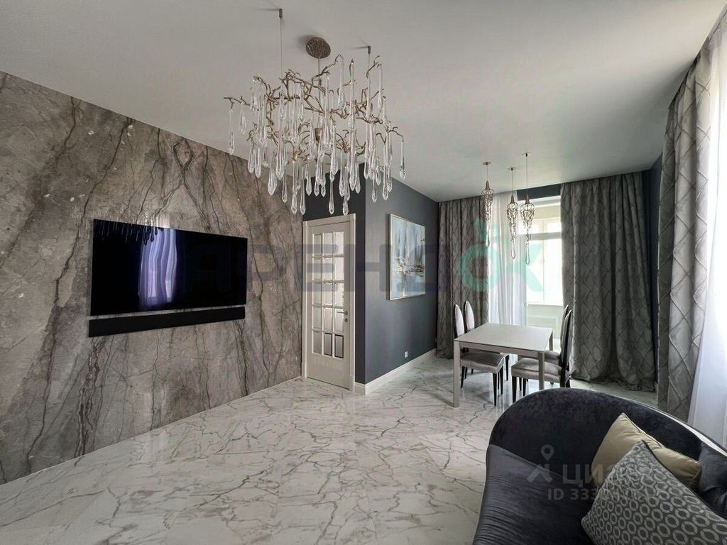 m. Narodnoe Opolchenie: Apartment, 3-rooms
