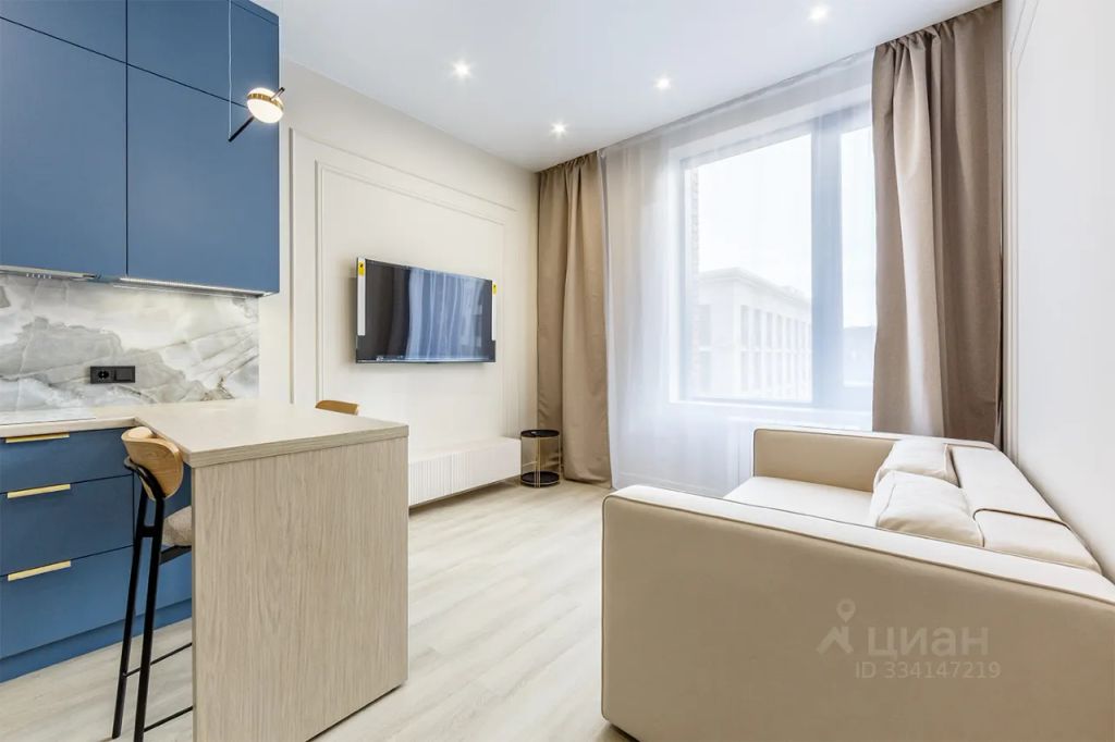 m. ZIL: Apartment, 2-rooms