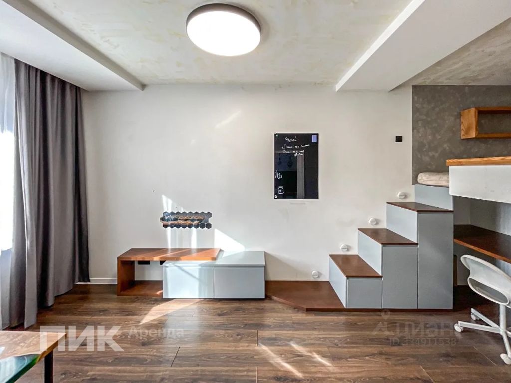 m. Lukhmanovskaya: Apartment, 1-rooms