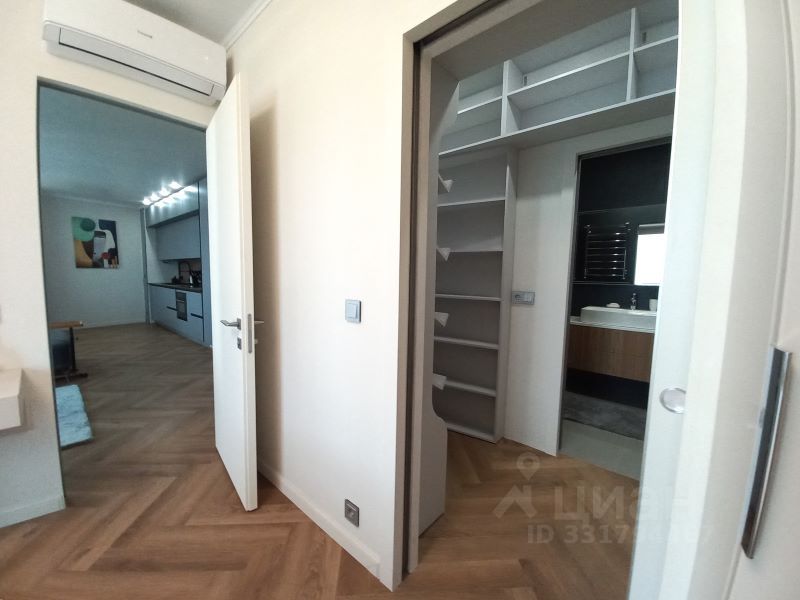 m. Aminyevskaya: Apartment, 3-rooms