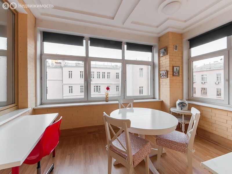 m. Arbatskaya: Apartment, 4-rooms
