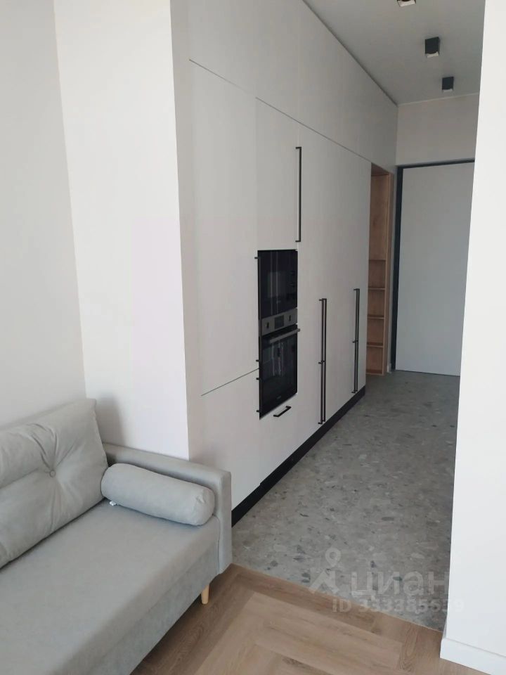 m. Zorge: Apartment, studio