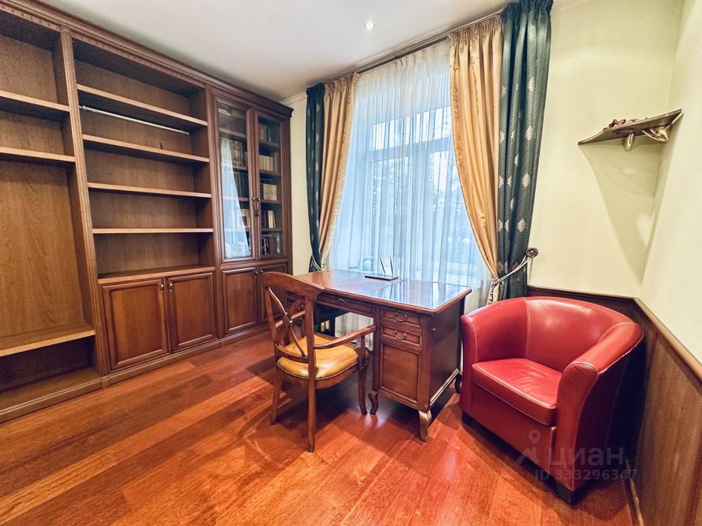 m. Barrikadnaya: Apartment, 2-rooms