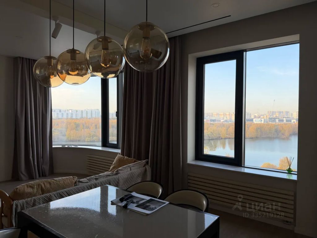 m. Trikotazhnaya: Apartment, 2-rooms