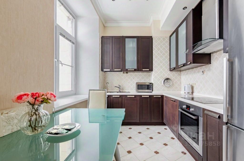 m. Barrikadnaya: Apartment, 2-rooms