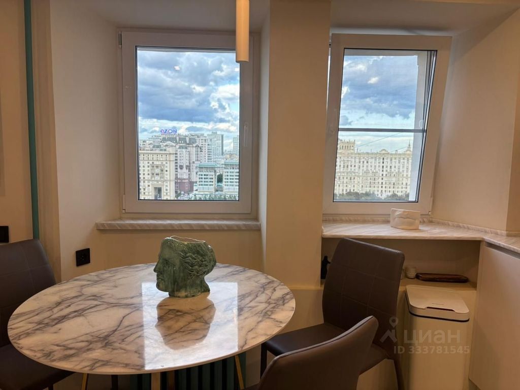 m. Kievskaya: Apartment, 2-rooms