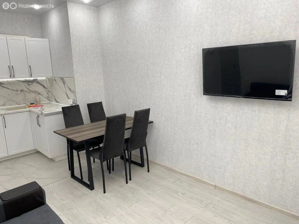 m. Aminyevskaya: Apartment, 1-rooms