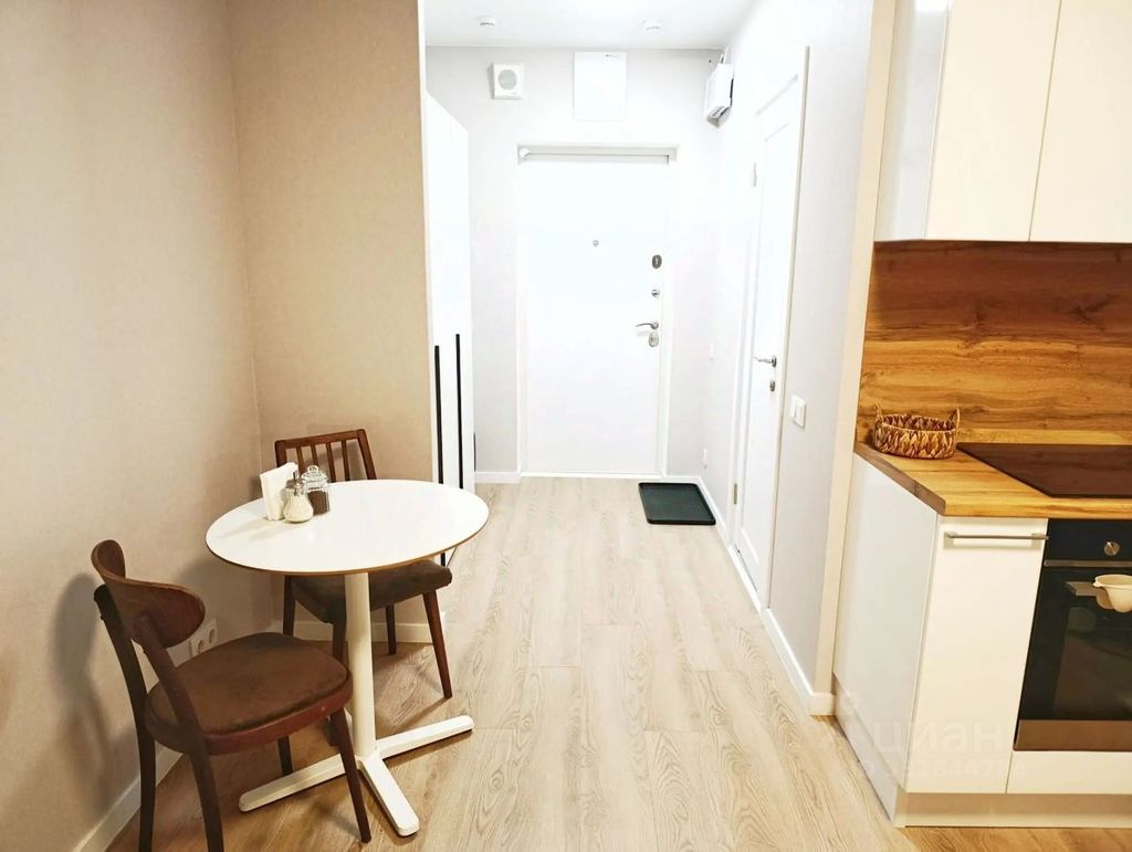 m. Vodniki: Apartment, studio