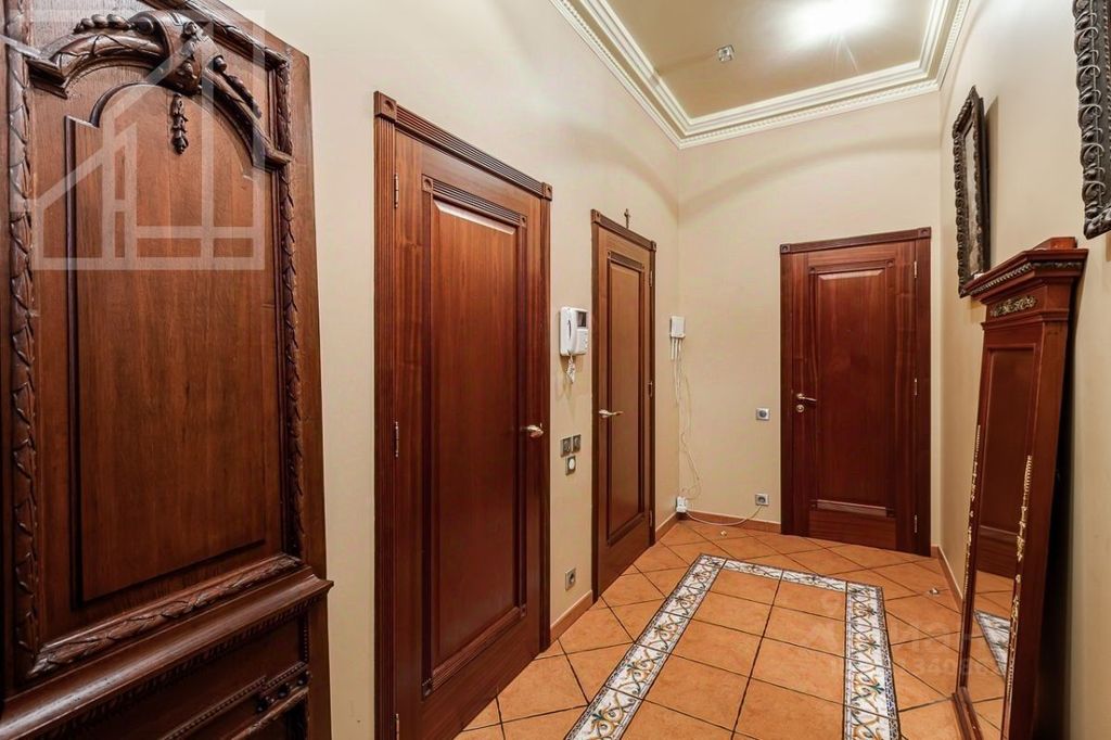 m. Mayakovskaya: Apartment, 3-rooms