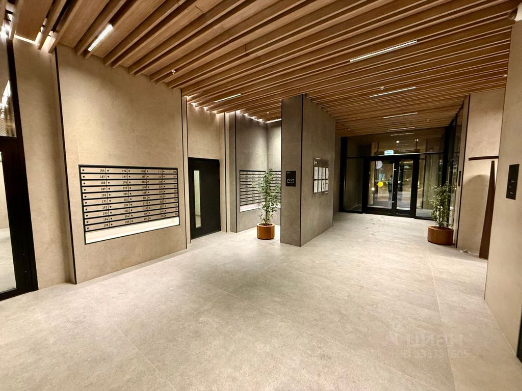 m. ZIL: Apartment, 2-rooms