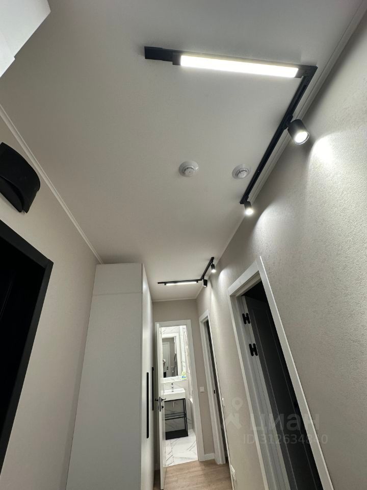 m. Strogino: Apartment, 2-rooms
