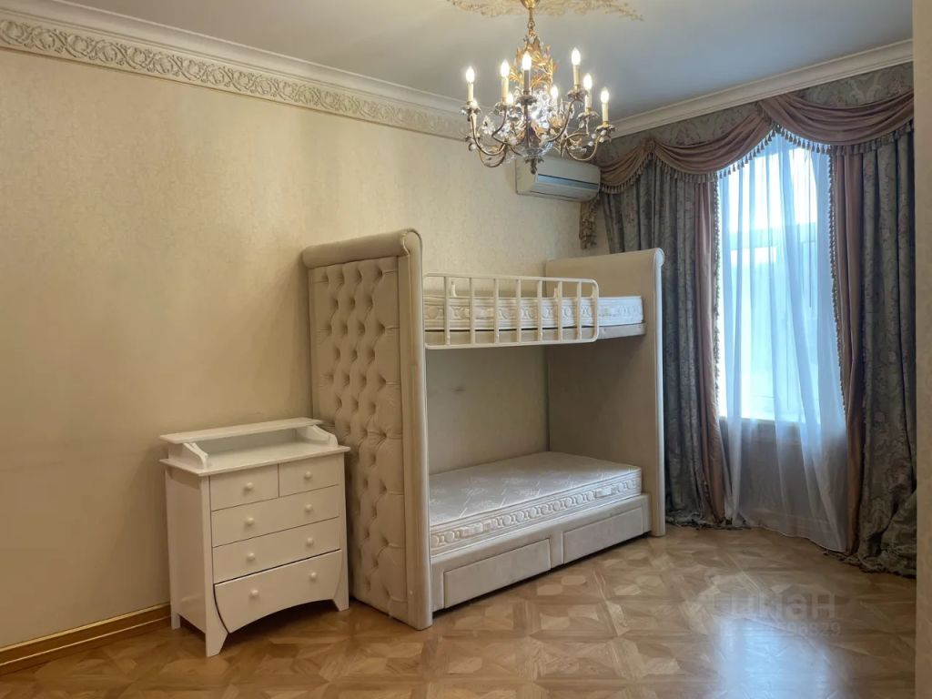m. Kutuzovskaya: Apartment, 3-rooms