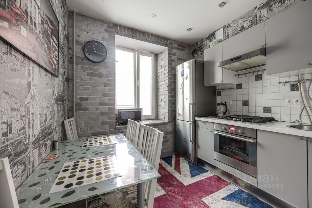 m. Sretensky bulvar: Apartment, 2-rooms