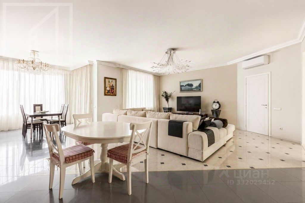 m. Arbatskaya: Apartment, 4-rooms