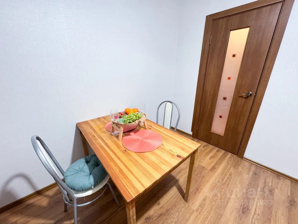 m. Levoberezhnaya: Apartment, 2-rooms