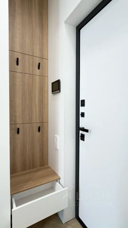 m. Moskva Tovarnaya: Apartment, studio