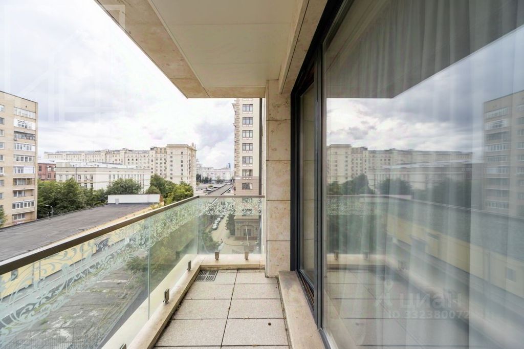 m. Smolenskaya: Apartment, 4-rooms