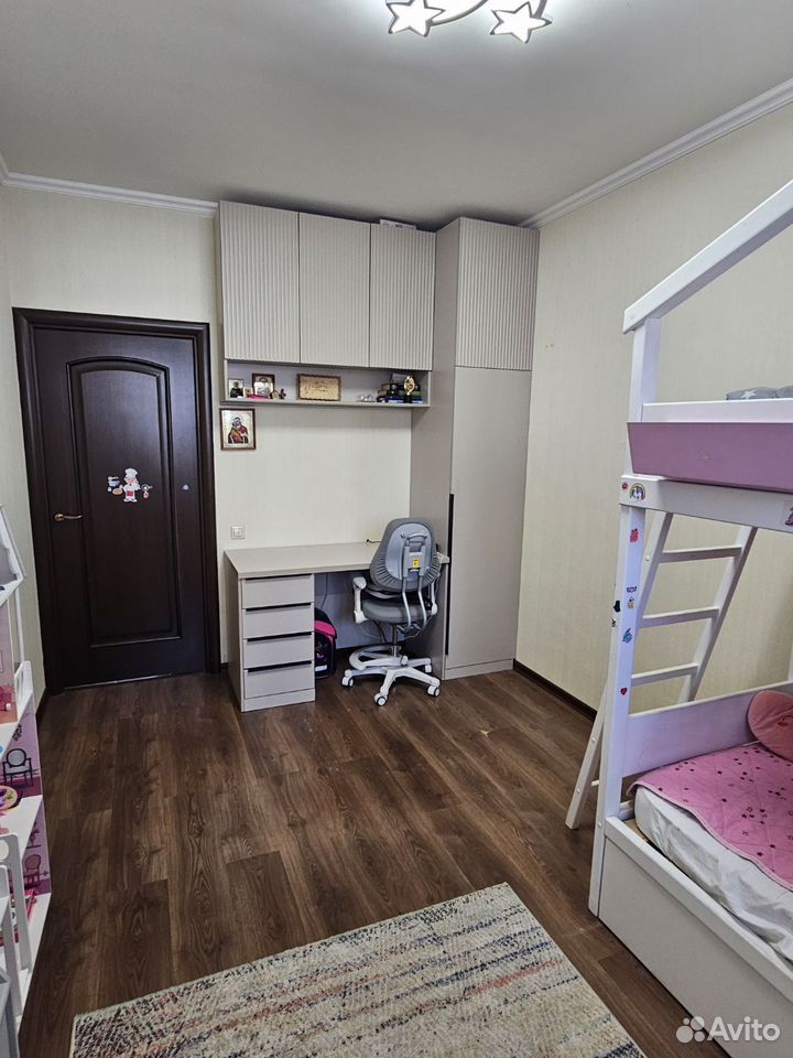 m. Nikolskoe: Apartment, 3-rooms