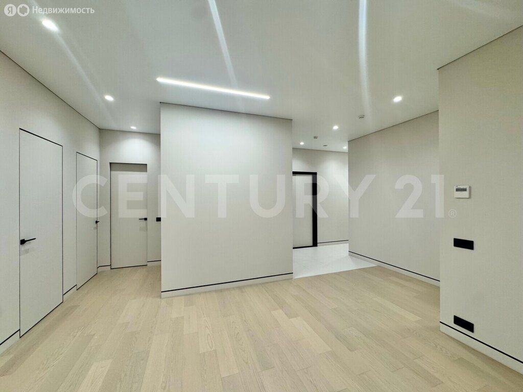 m. Michurinsky prospekt: Apartment, 3-rooms