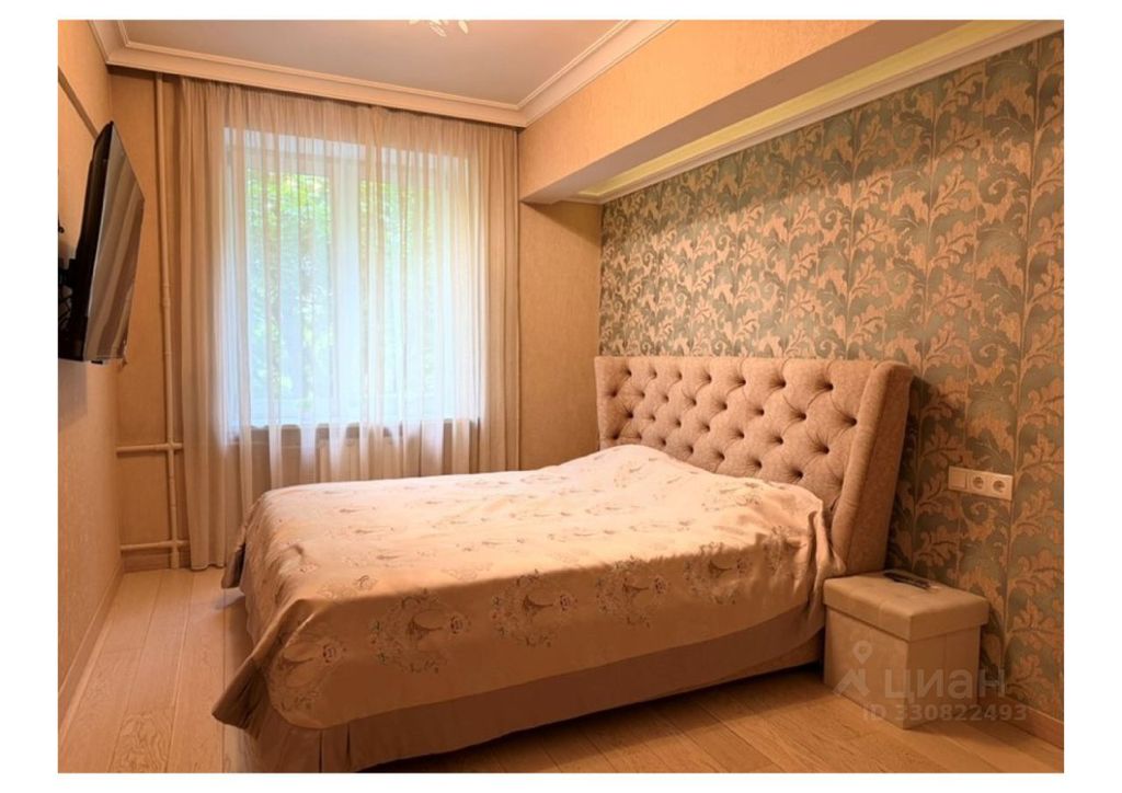 m. Smolenskaya: Apartment, 2-rooms
