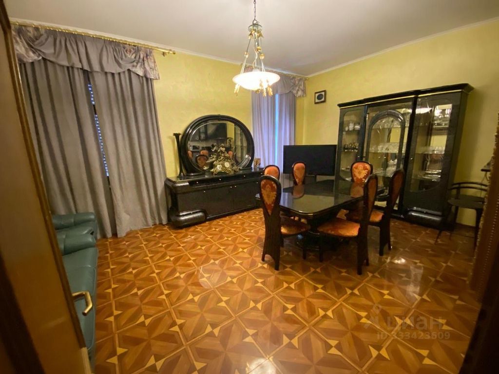 m. Krasnye vorota: Apartment, 2-rooms