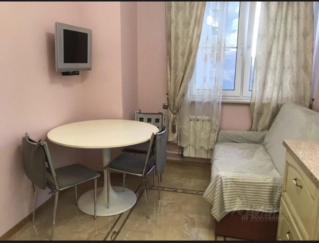 m. Molodezhnaya: Apartment, 1-rooms