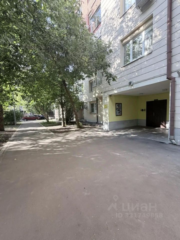 m. Krasnye vorota: Apartment, 2-rooms