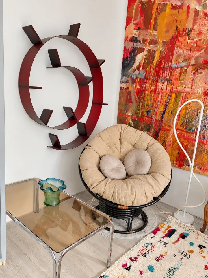 m. ZIL: Apartment, 2-rooms