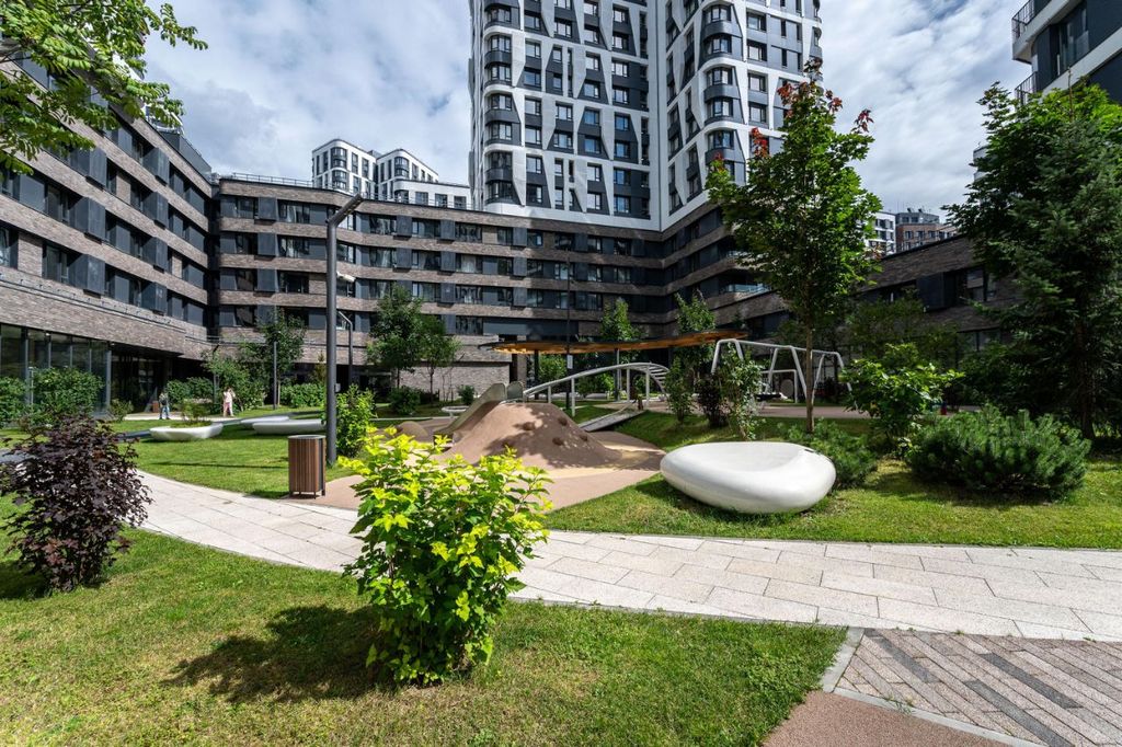 m. Serp i Molot: Apartment, 2-rooms